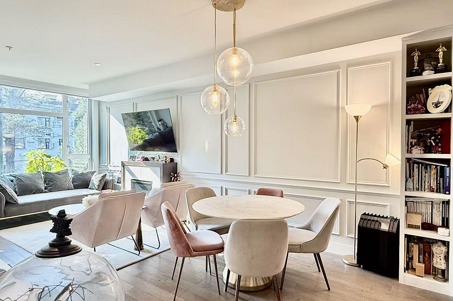 5432 Oak Street Vancouver, BC - 1