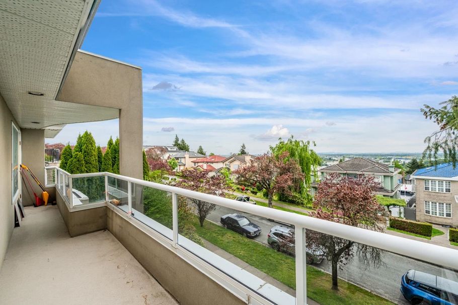 2085 Qualicum Drive Vancouver, BC - 7