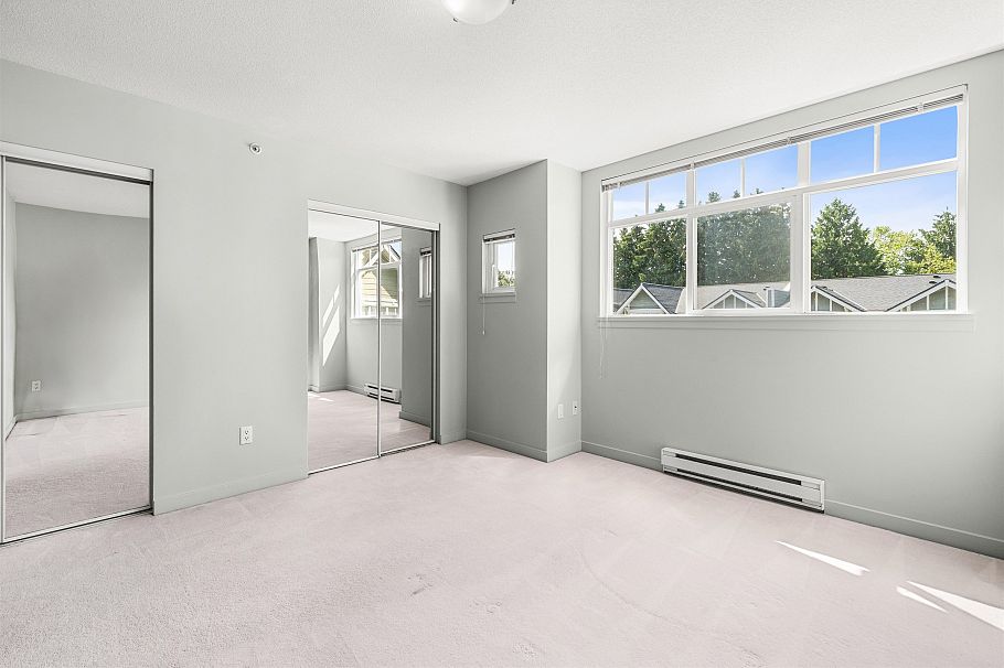 3265 Clermont Mews Vancouver, BC - 10