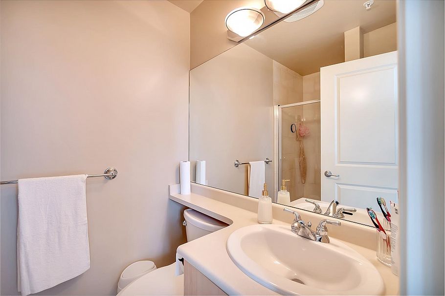 1403 120 W 16th Street North Vancouver, BC - 19