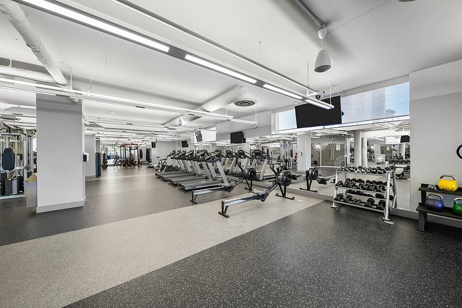 1703 125 E 14th Street North Vancouver, BC - 17