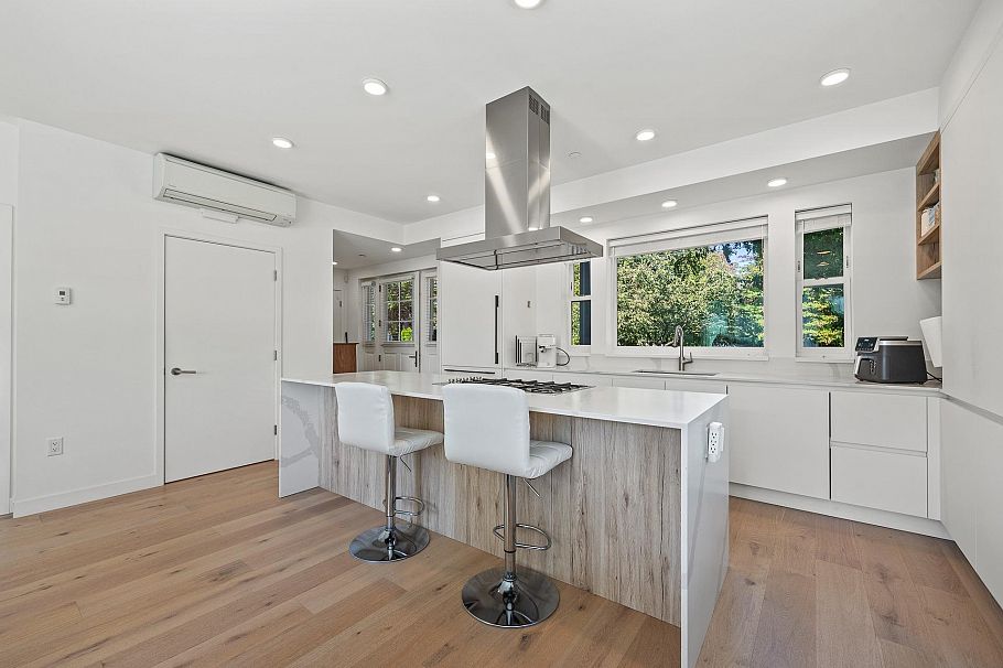 1312 W 57th Avenue Vancouver, BC - 7