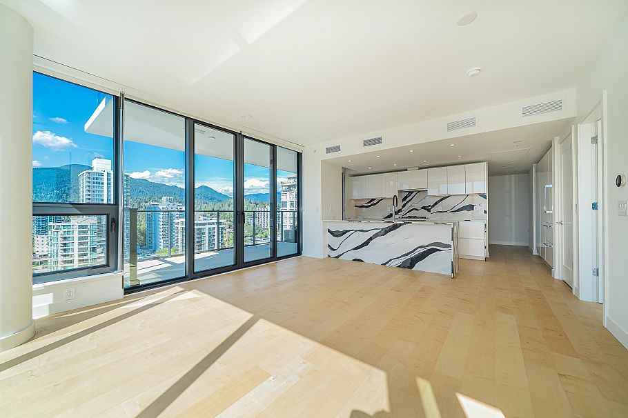 1306 135 E 13th Street North Vancouver, BC - 2