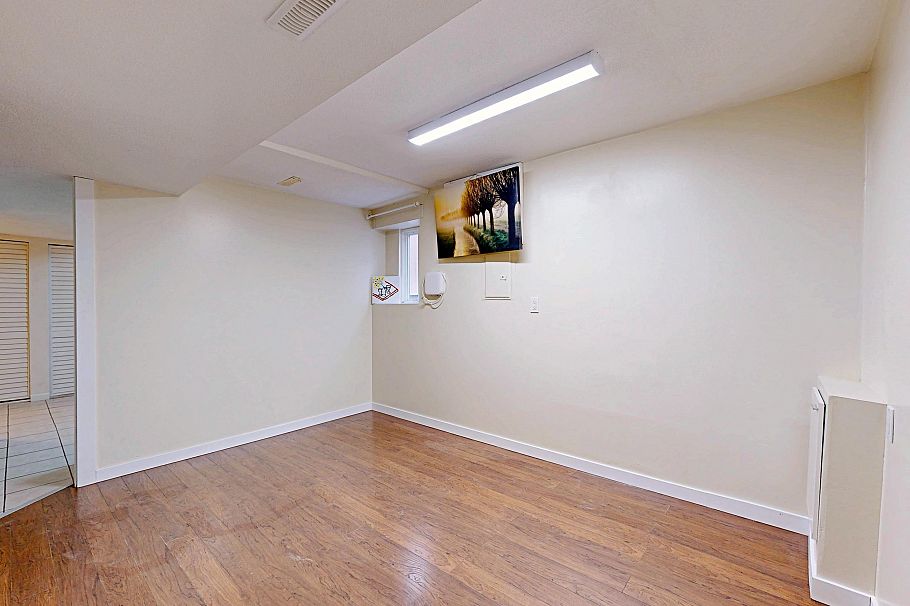 3232 E 43rd Avenue Vancouver, BC - 18