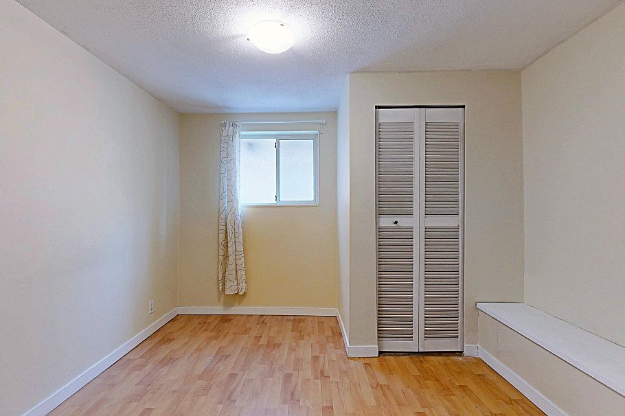 3232 E 43rd Avenue Vancouver, BC - 22