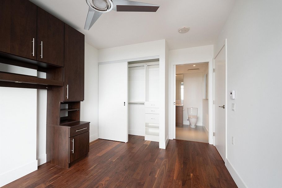 703 111 E 13th Street North Vancouver, BC - 26