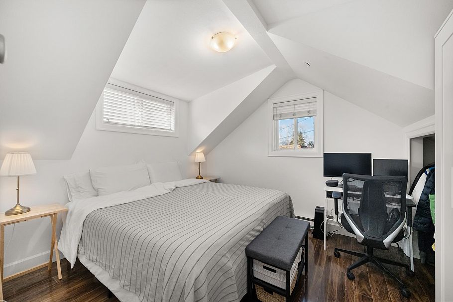 2643 E 8th Avenue Vancouver, BC - 33