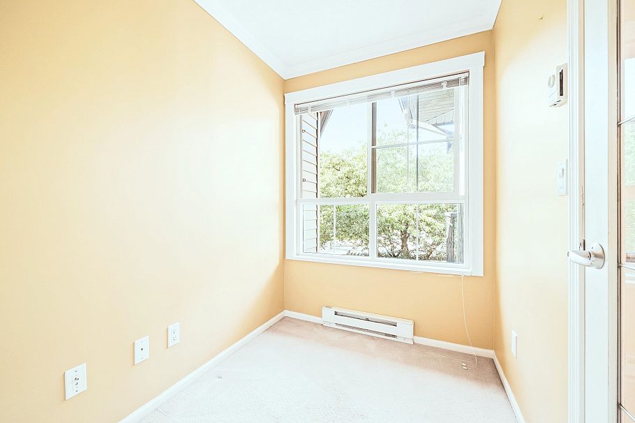 355 1100 E 29th Street North Vancouver, BC - 9