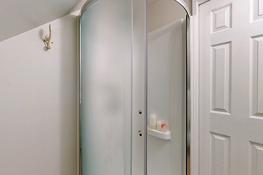 3232 E 43rd Avenue Vancouver, BC - 17