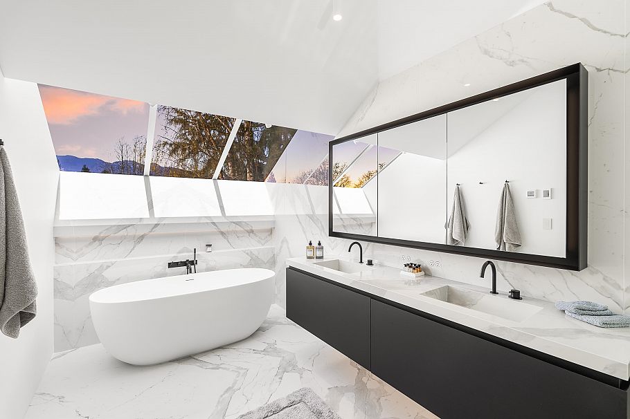 4416 W 1st Avenue Vancouver, BC - 15