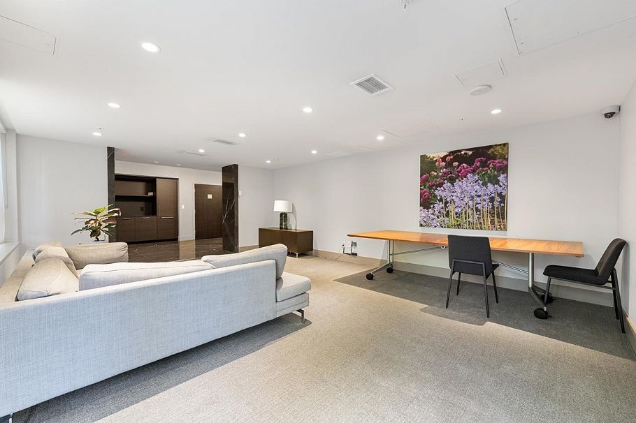 310 1571 W 57th Avenue Vancouver, BC - 9