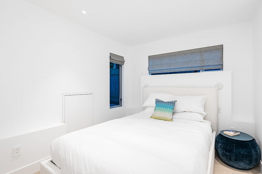 4416 W 1st Avenue Vancouver, BC - 25