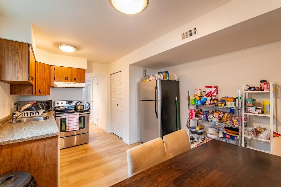 3530 W 31st Avenue Vancouver, BC - 27