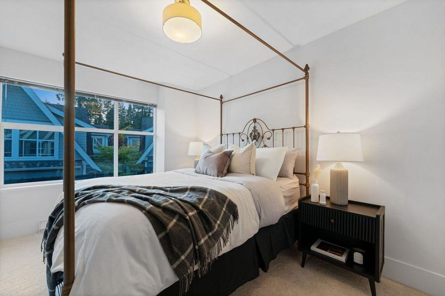 3761 Edgemont Boulevard North Vancouver, BC - 29