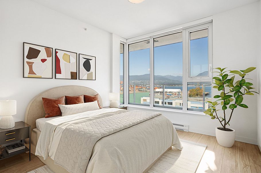 653 955 E Hastings Street Vancouver, BC - 4