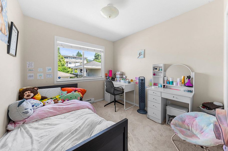 2 460 W 6th Street North Vancouver, BC - 23