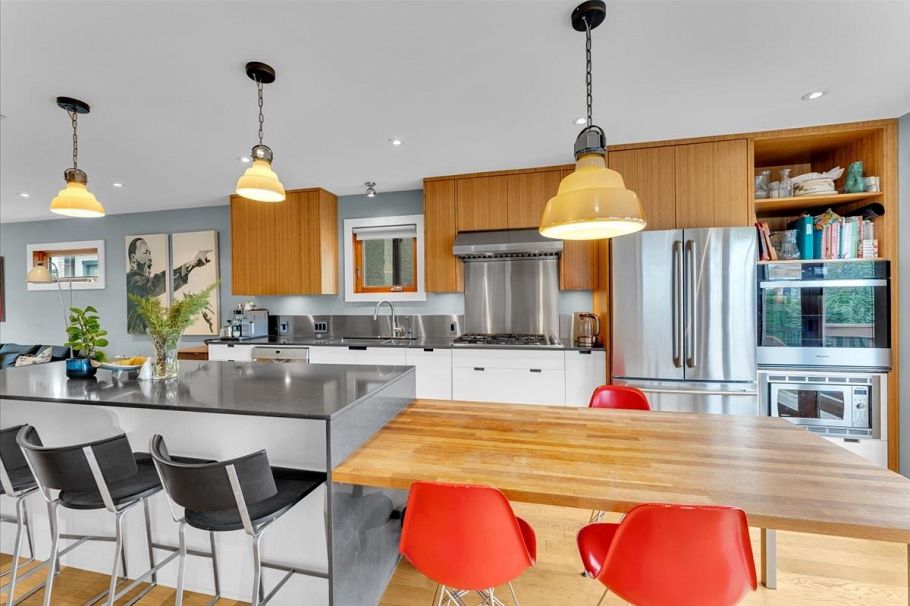 57 W 17th Avenue Vancouver, BC - 6