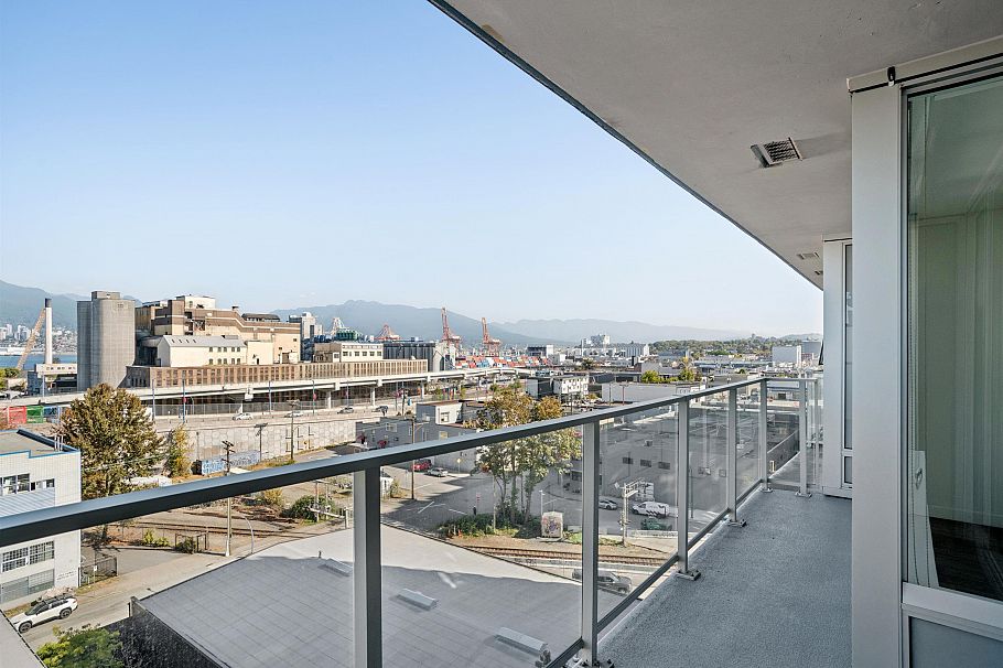 653 955 E Hastings Street Vancouver, BC - 7