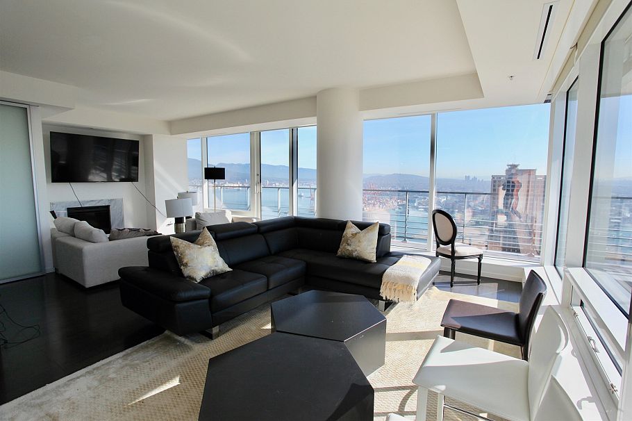 4203 1011 W Cordova Street Vancouver, BC - 4