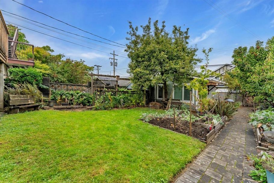 57 W 17th Avenue Vancouver, BC - 19