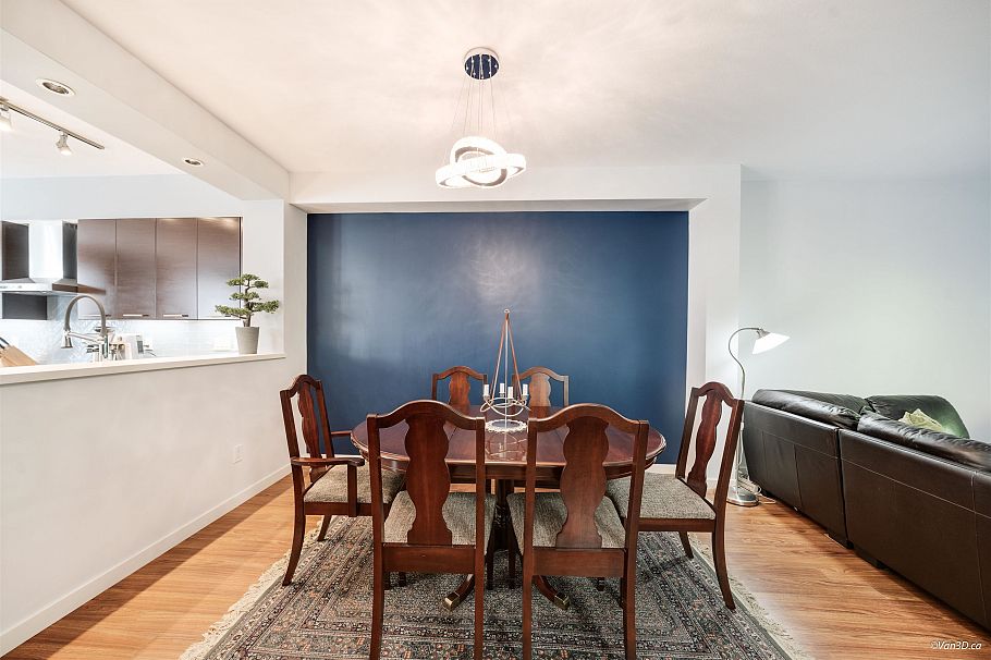 25 550 Browning Place North Vancouver, BC - 2