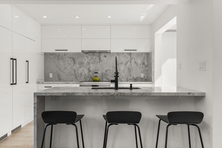 4615 W 7th Avenue Vancouver, BC - 15