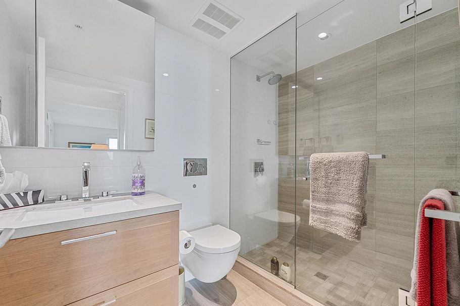 310 1571 W 57th Avenue Vancouver, BC - 17