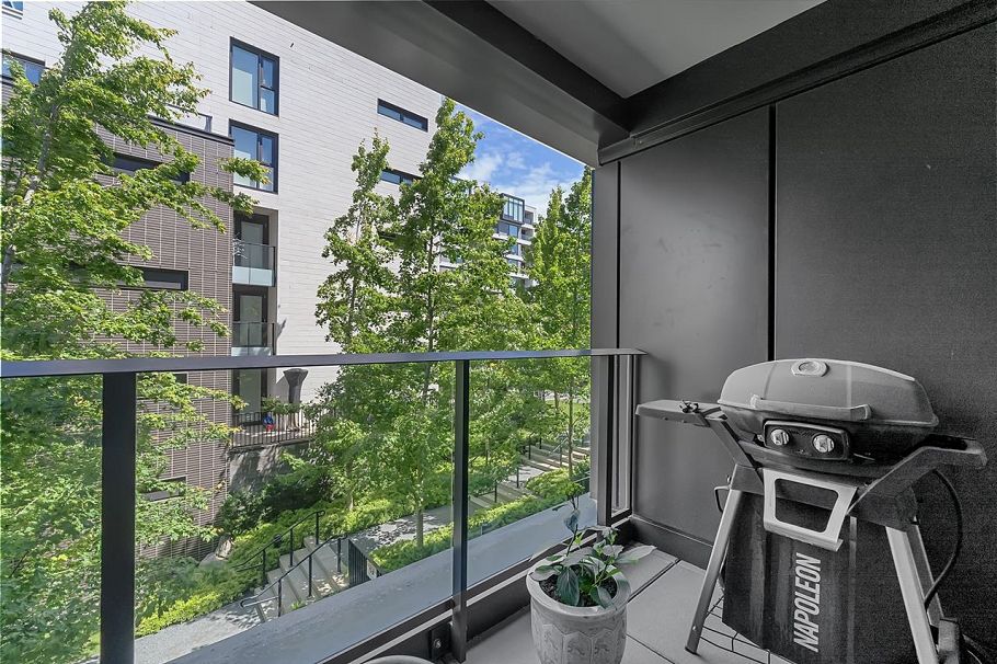 310 1571 W 57th Avenue Vancouver, BC - 19