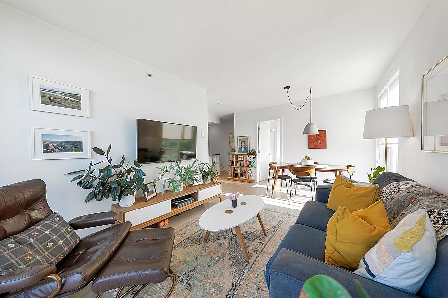 302 933 E Hastings Street Vancouver, BC - 7