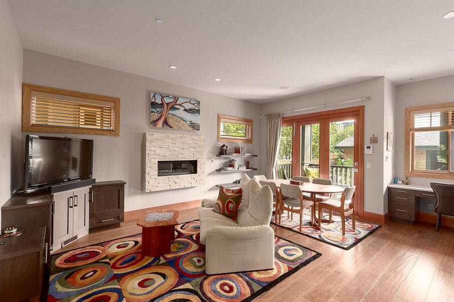 3230 W 31st Avenue Vancouver, BC - 9