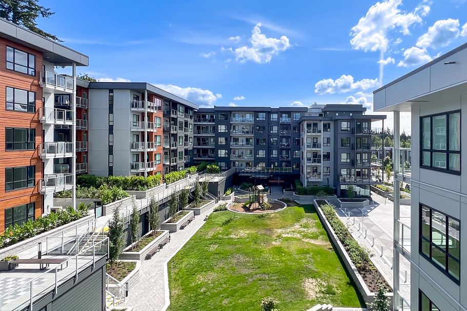 422 3594 Malsum Drive North Vancouver, BC - 22