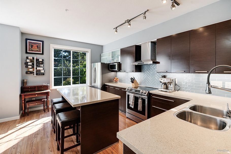 25 550 Browning Place North Vancouver, BC - 17