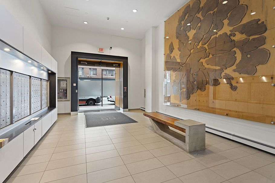 606 66 W Cordova Street Vancouver, BC - 3