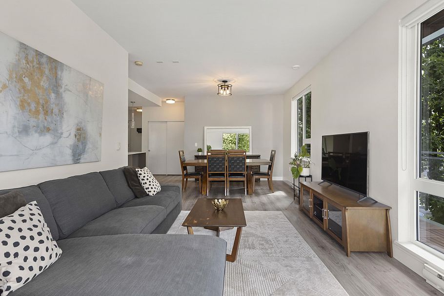 303 1327 Draycott Road North Vancouver, BC - 11