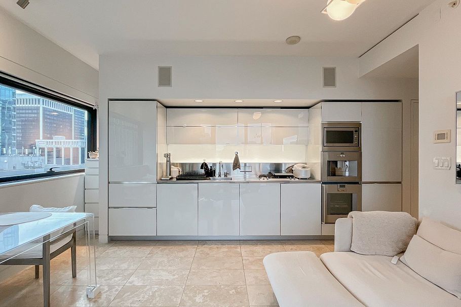 2005 838 W Hastings Street Vancouver, BC - 8