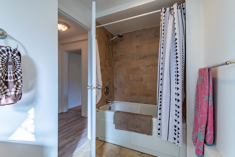 3530 W 31st Avenue Vancouver, BC - 36