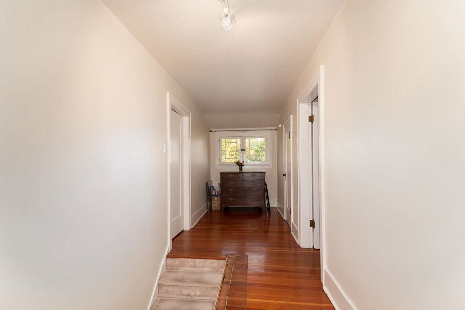 1809 Venables Street Vancouver, BC - 25