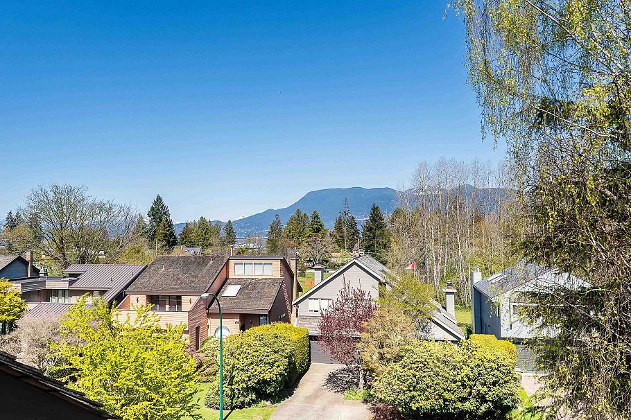 4416 W 1st Avenue Vancouver, BC - 21