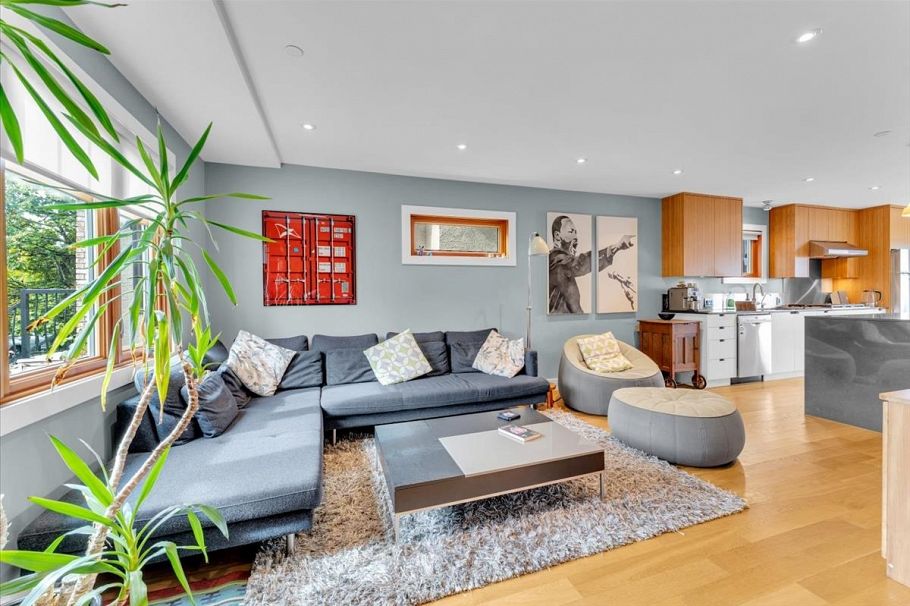 57 W 17th Avenue Vancouver, BC - 10