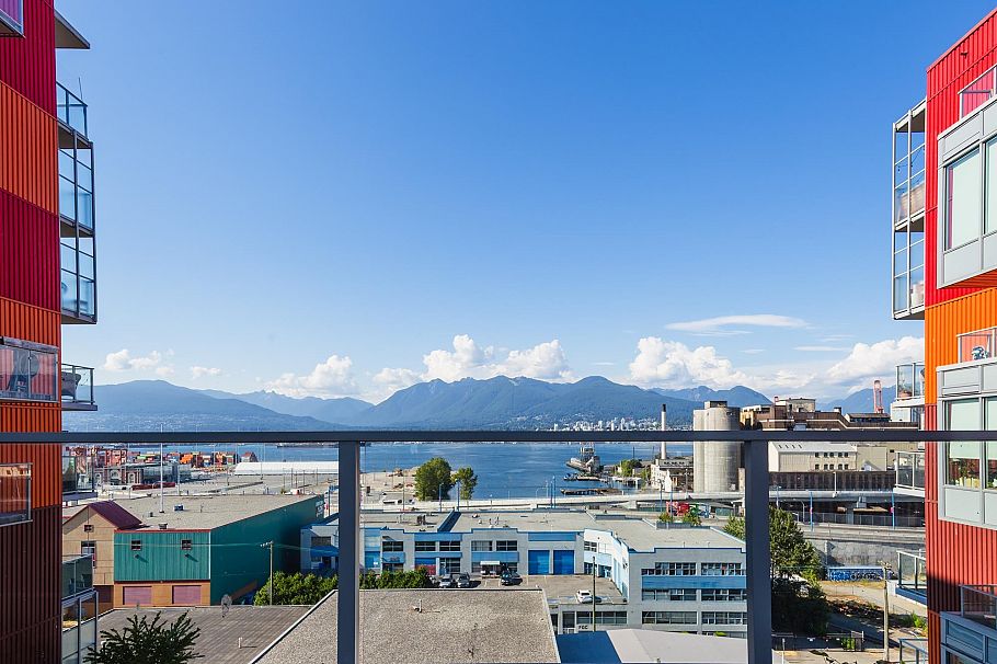 302 933 E Hastings Street Vancouver, BC - 23