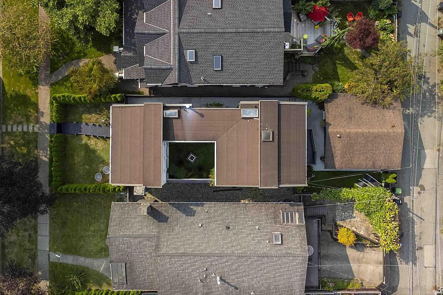 4615 W 7th Avenue Vancouver, BC - 35