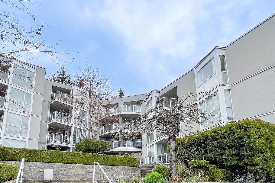 205 8430 Jellicoe Street Vancouver, BC - 2