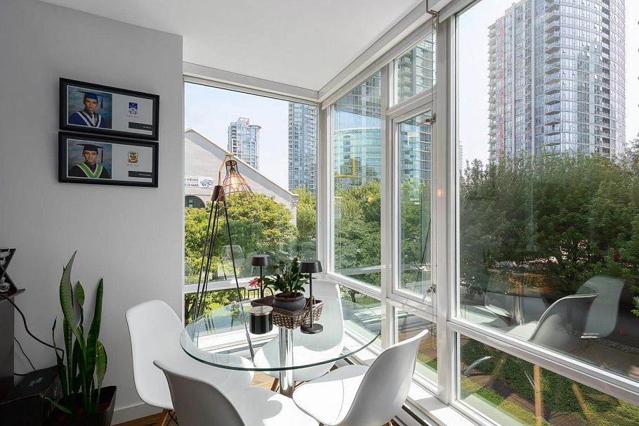 315 161 W Georgia Street Vancouver, BC - 11