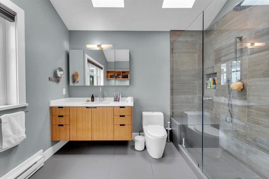 57 W 17th Avenue Vancouver, BC - 25