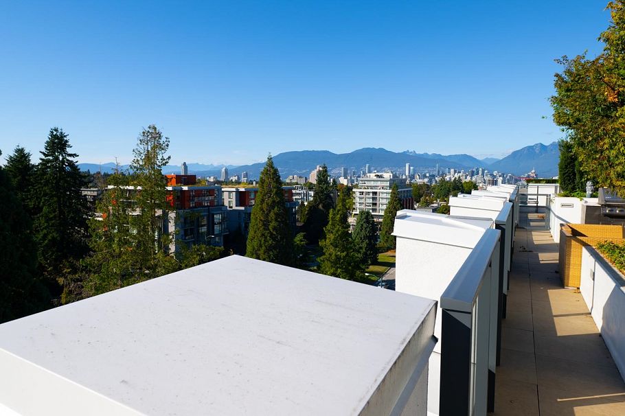 212 4240 Cambie Street Vancouver, BC - 32