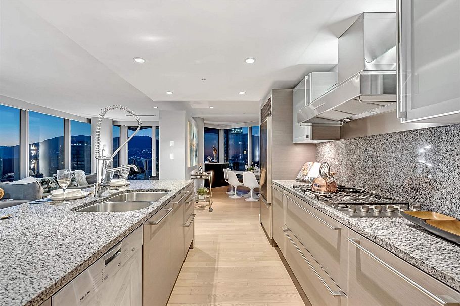 3202 1111 Alberni Street Vancouver, BC - 13