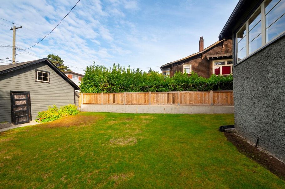 1809 Venables Street Vancouver, BC - 28