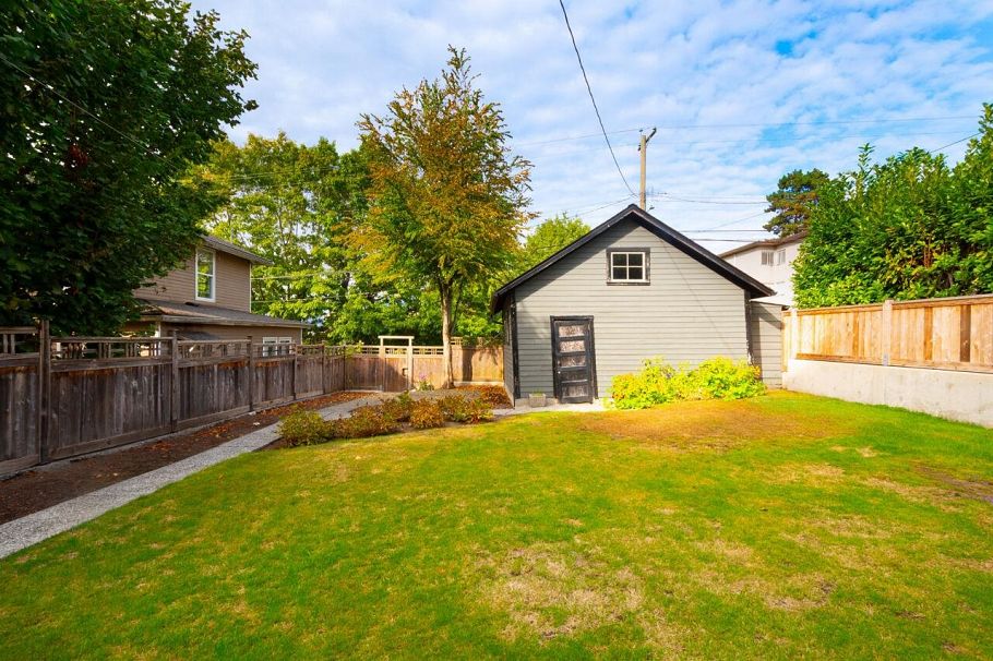 1809 Venables Street Vancouver, BC - 29