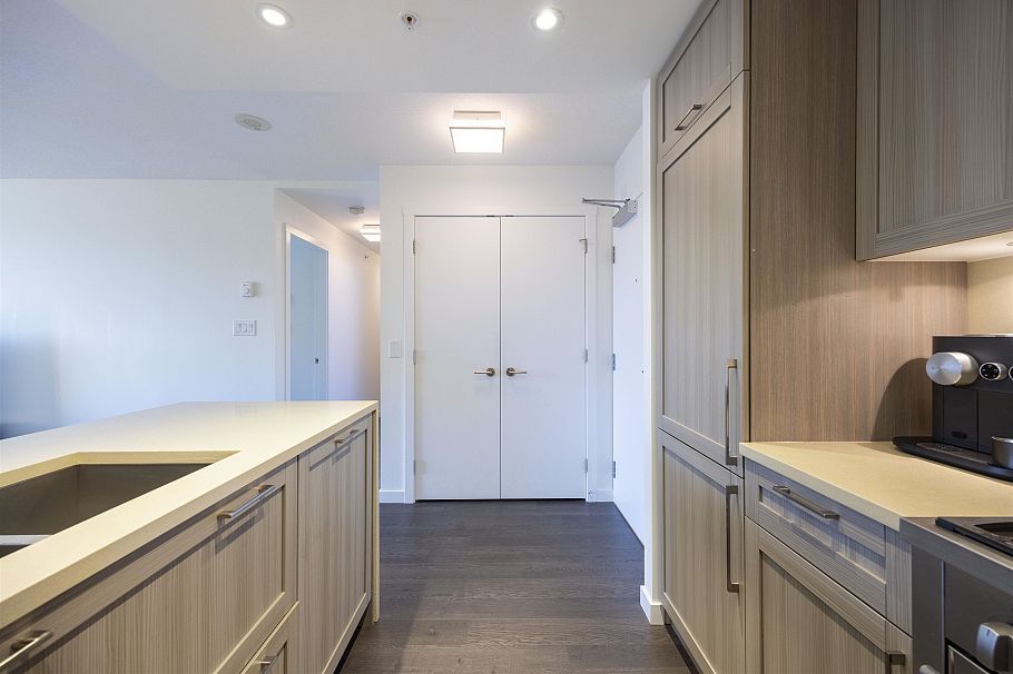 657 5515 Boundary Road Vancouver, BC - 24