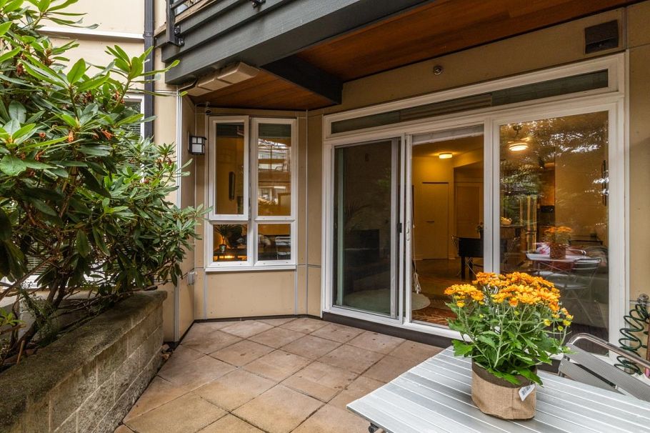 212 733 W 14th Street North Vancouver, BC - 13